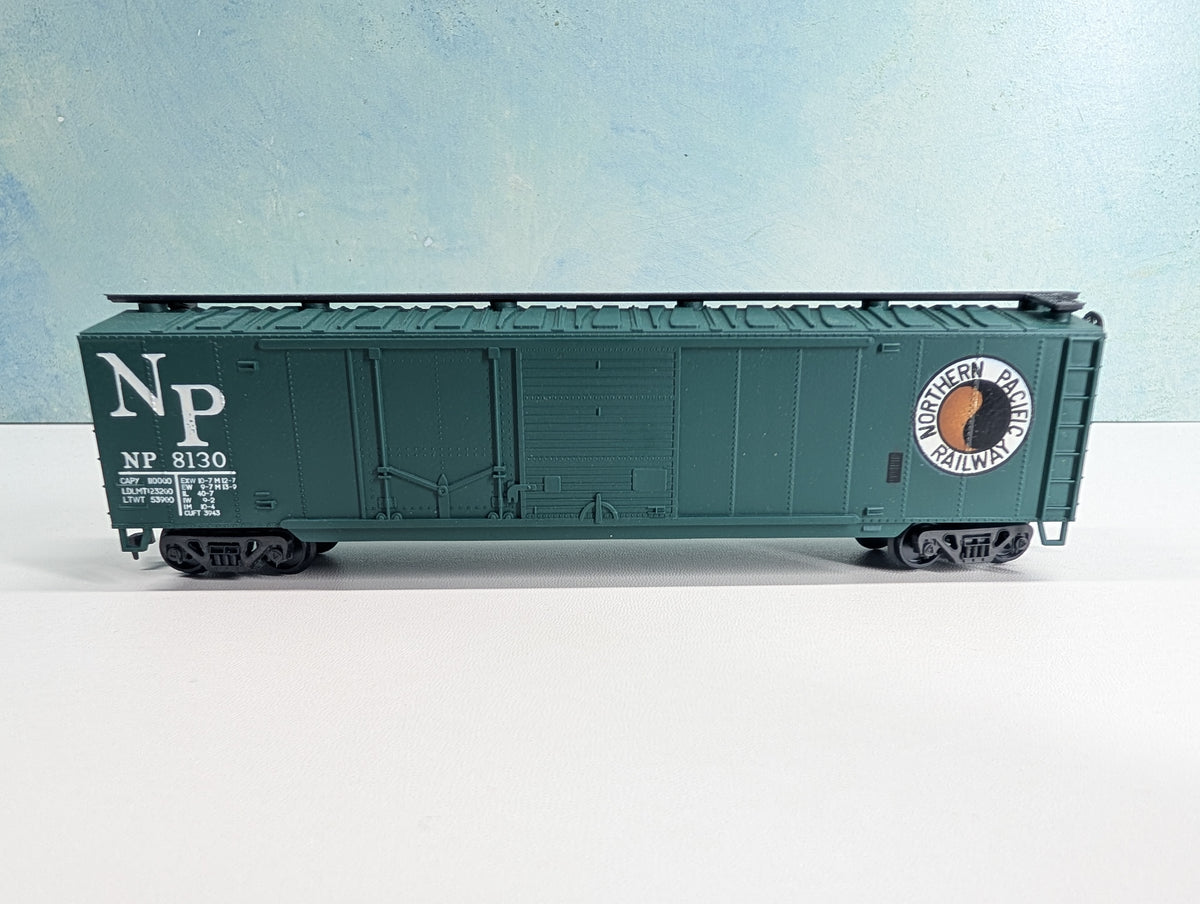 USED HO Scale 50' Combo Box Car Northern Pacific NP #8130