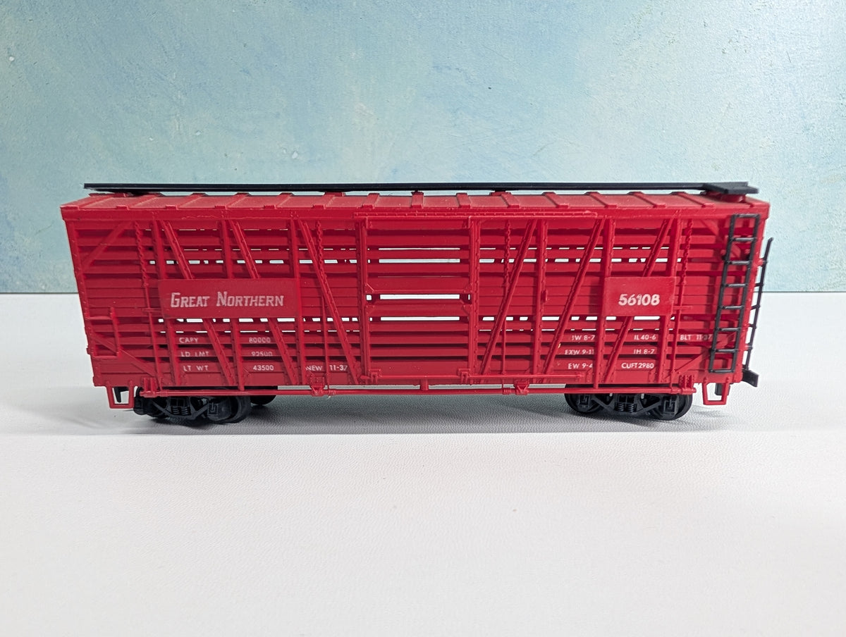 USED AHM HO Scale 40' Cattle Stock Car Great Northern #56108