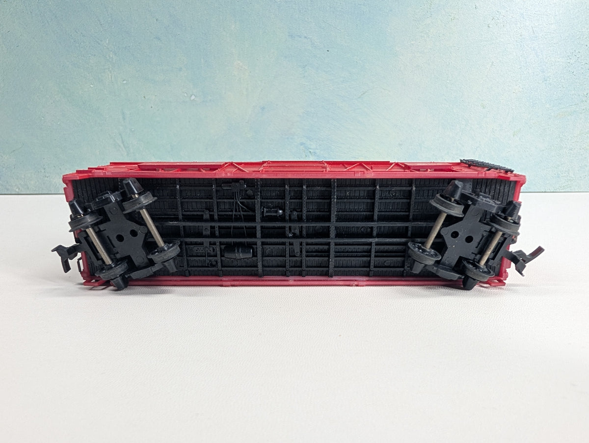 USED AHM HO Scale 40' Cattle Stock Car Great Northern #56108