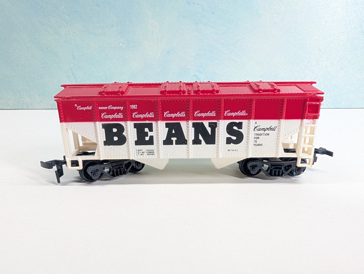 USED Life-Like HO Scale 2 Bay Covered Hopper, Beans Campbell's