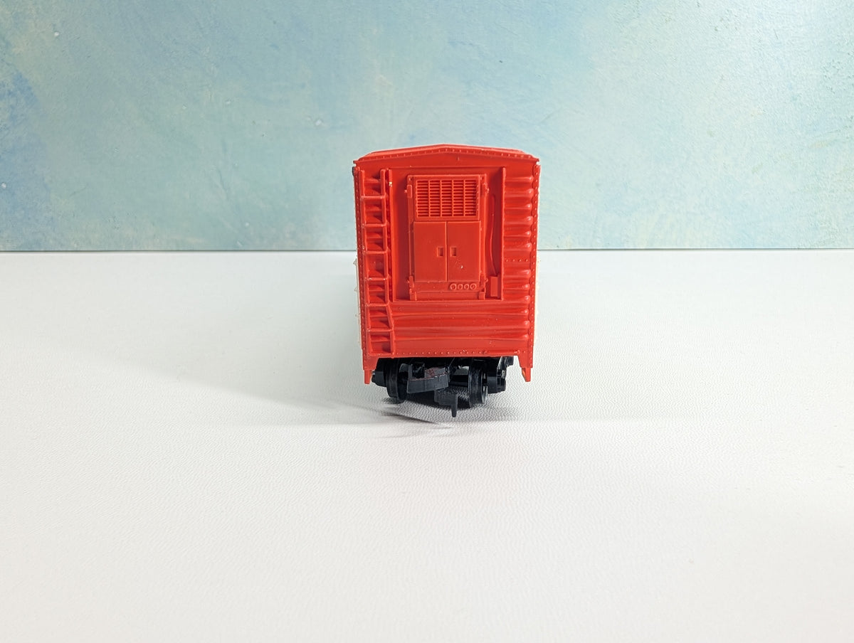 USED Life-Like HO Scale 50' SD Box Car Tropicana TPIX #106