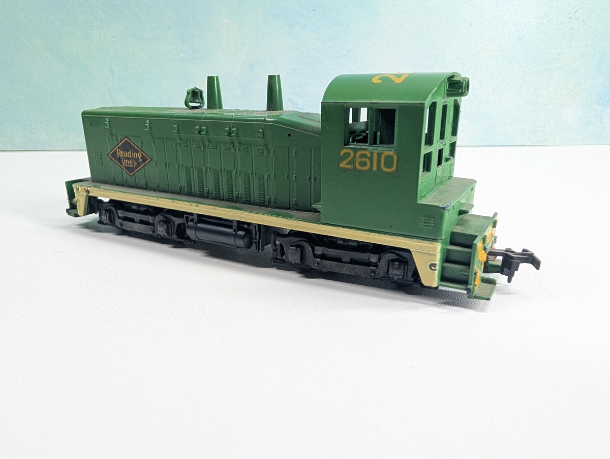 USED Athearn HO Scale Diesel Switcher Locomotive Reading #2610 Tested! DC