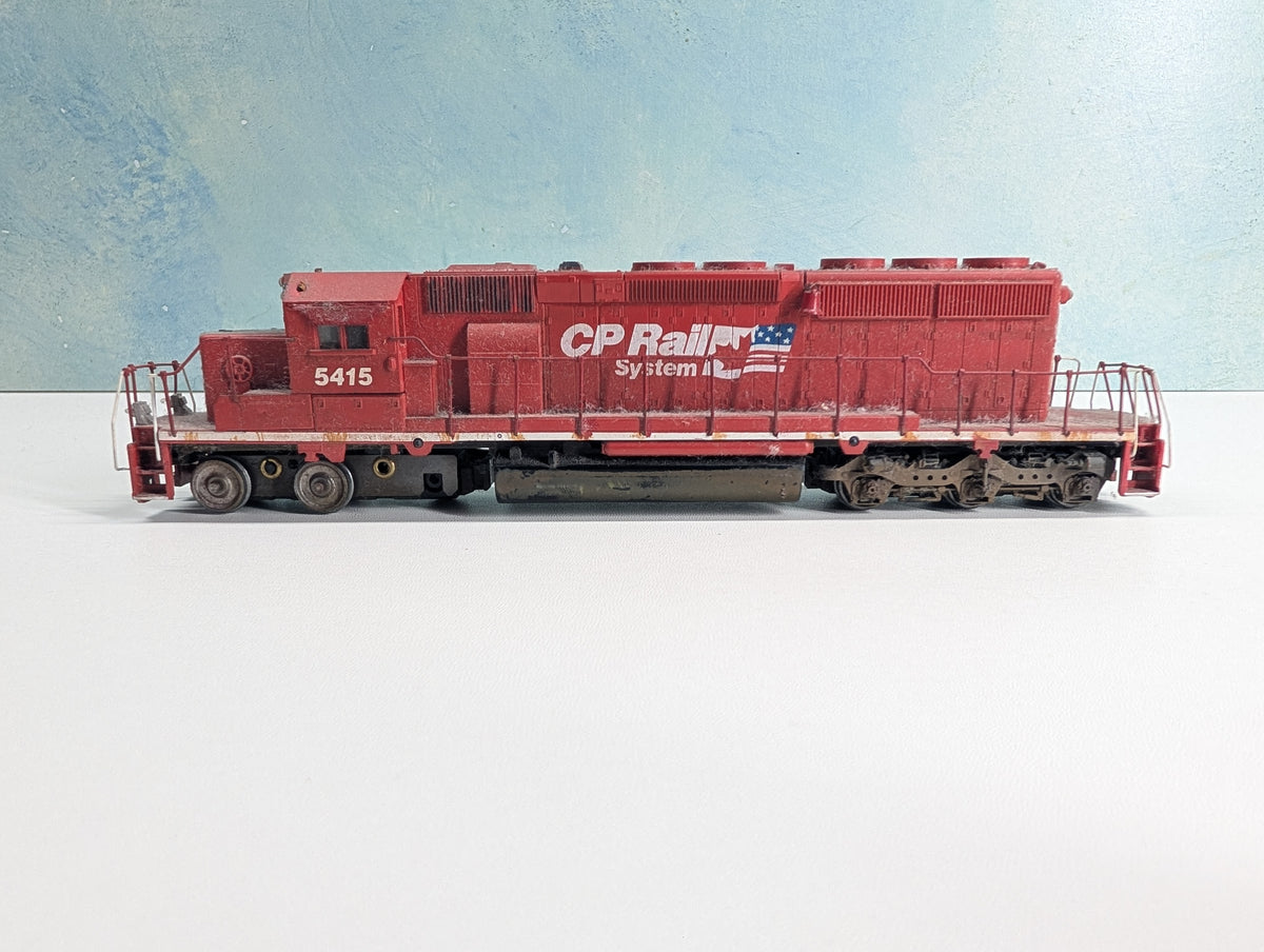USED Athearn HO Scale SD40-2 Diesel Locomotive Canadian Pacific CP #5415 Weathered Ditch Lights - Tested! DC