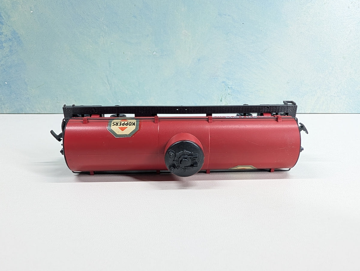 USED Varney HO Scale Single Dome Tank Car Koppers Chemicals KPCX #2104