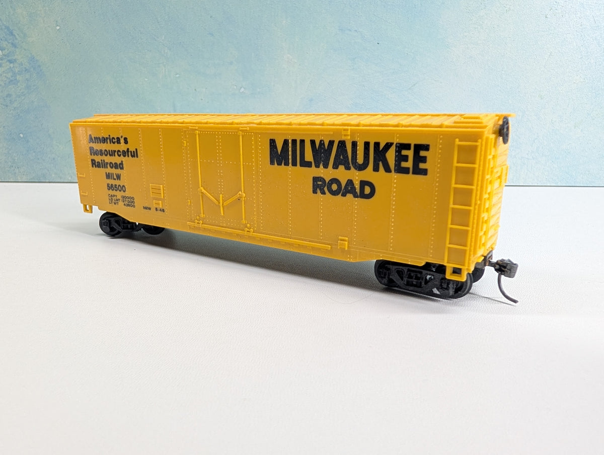 USED Bachmann HO Scale 50' Box Car Milwaukee Road MILW #56500
