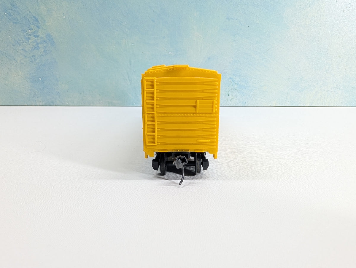 USED Bachmann HO Scale 50' Box Car Milwaukee Road MILW #56500