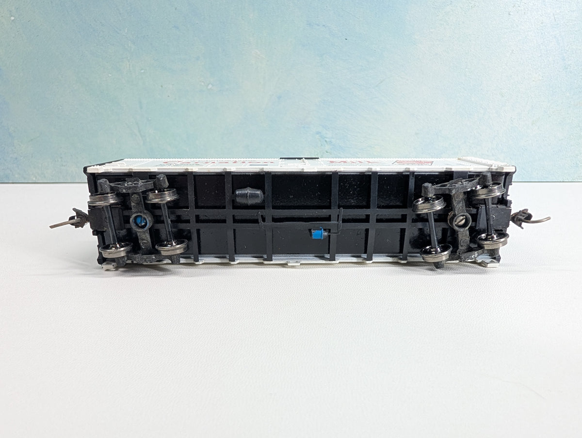 USED Athearn HO Scale Reefer Carnation Milk CM #25005 Metal Wheels