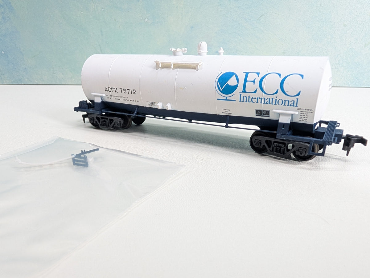 USED Atlas HO Scale Tank Car ECC International ACFX #75712 Metal Wheels