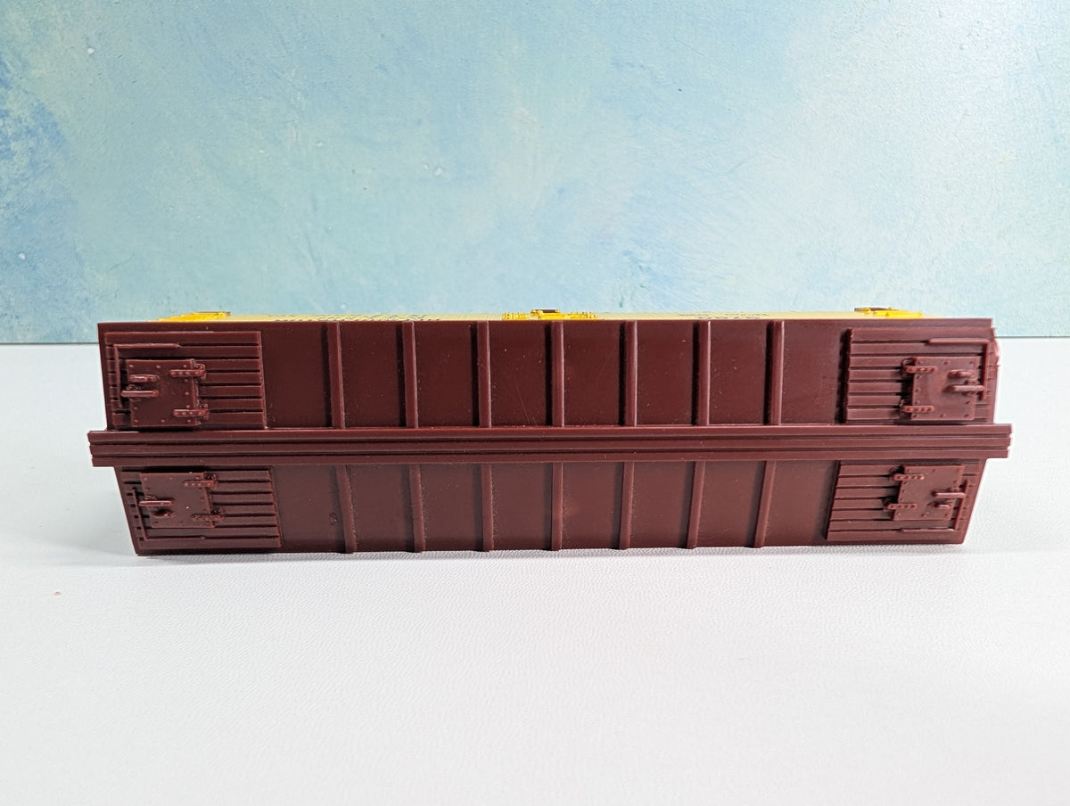 USED Varney HO Scale Box Car Fruit Growers Express FGEX #9780