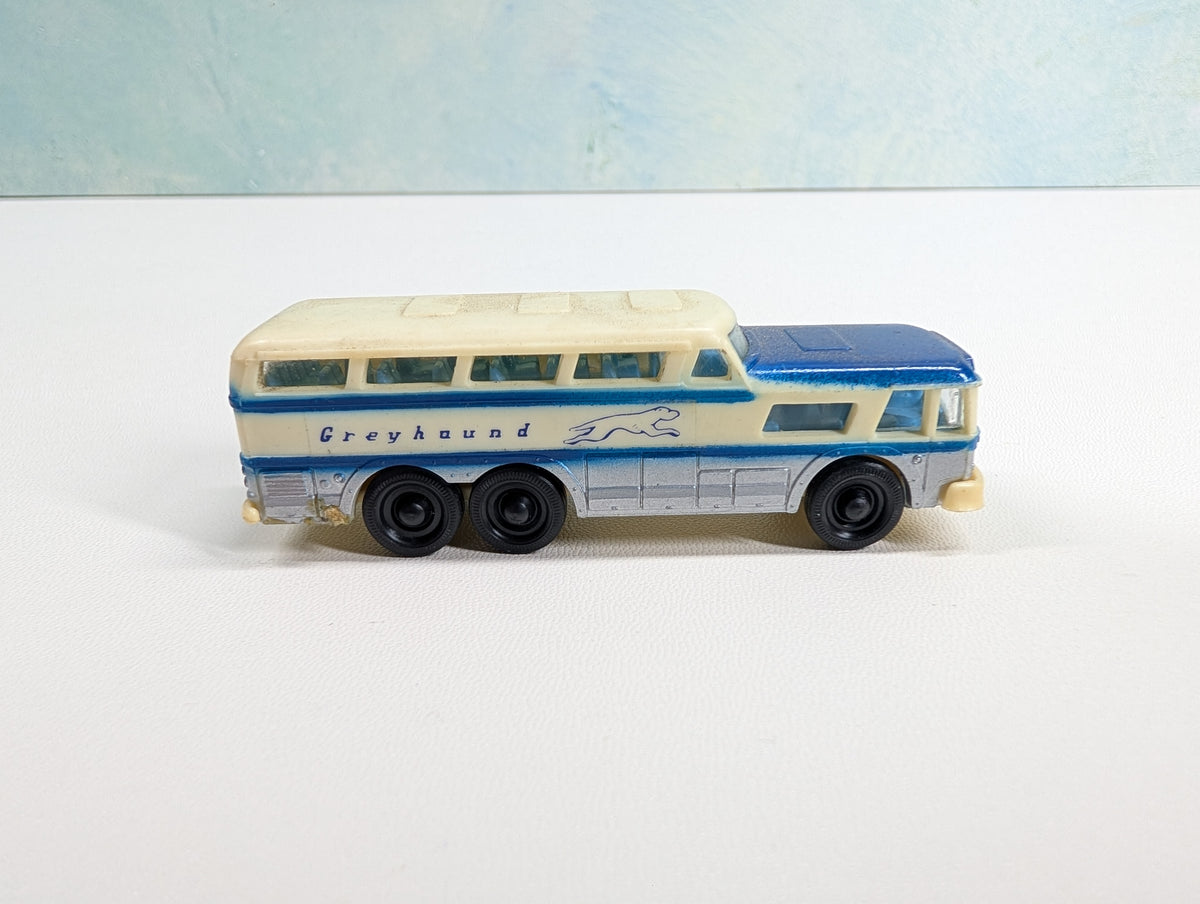 USED Bachmann 7019 HO Scale Greyhound Bus Truck from Set #2