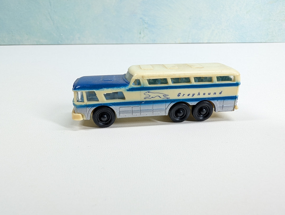 USED Bachmann 7019 HO Scale Greyhound Bus Truck from Set #2