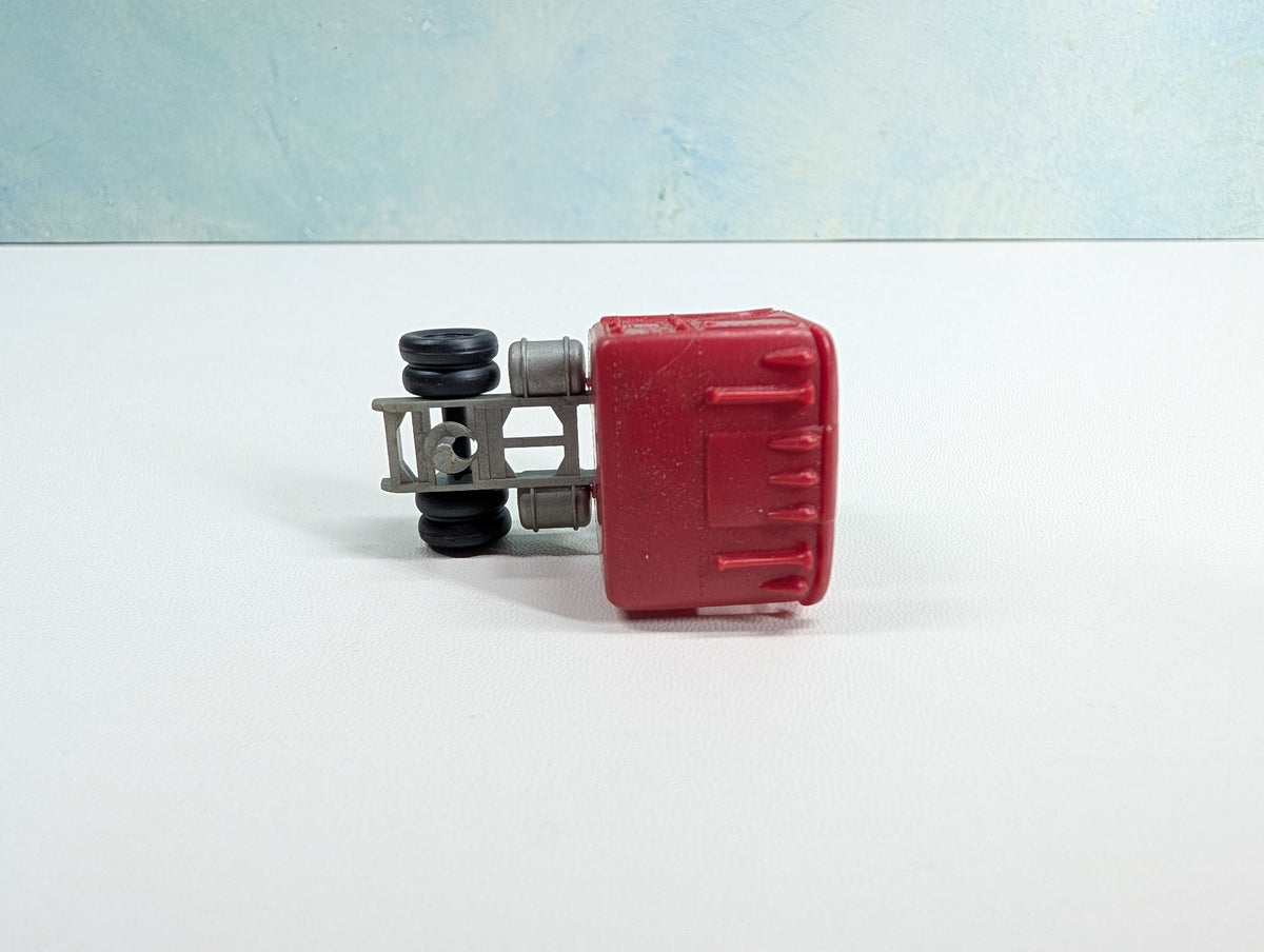 USED Tyco HO Scale Red Tractor Cab