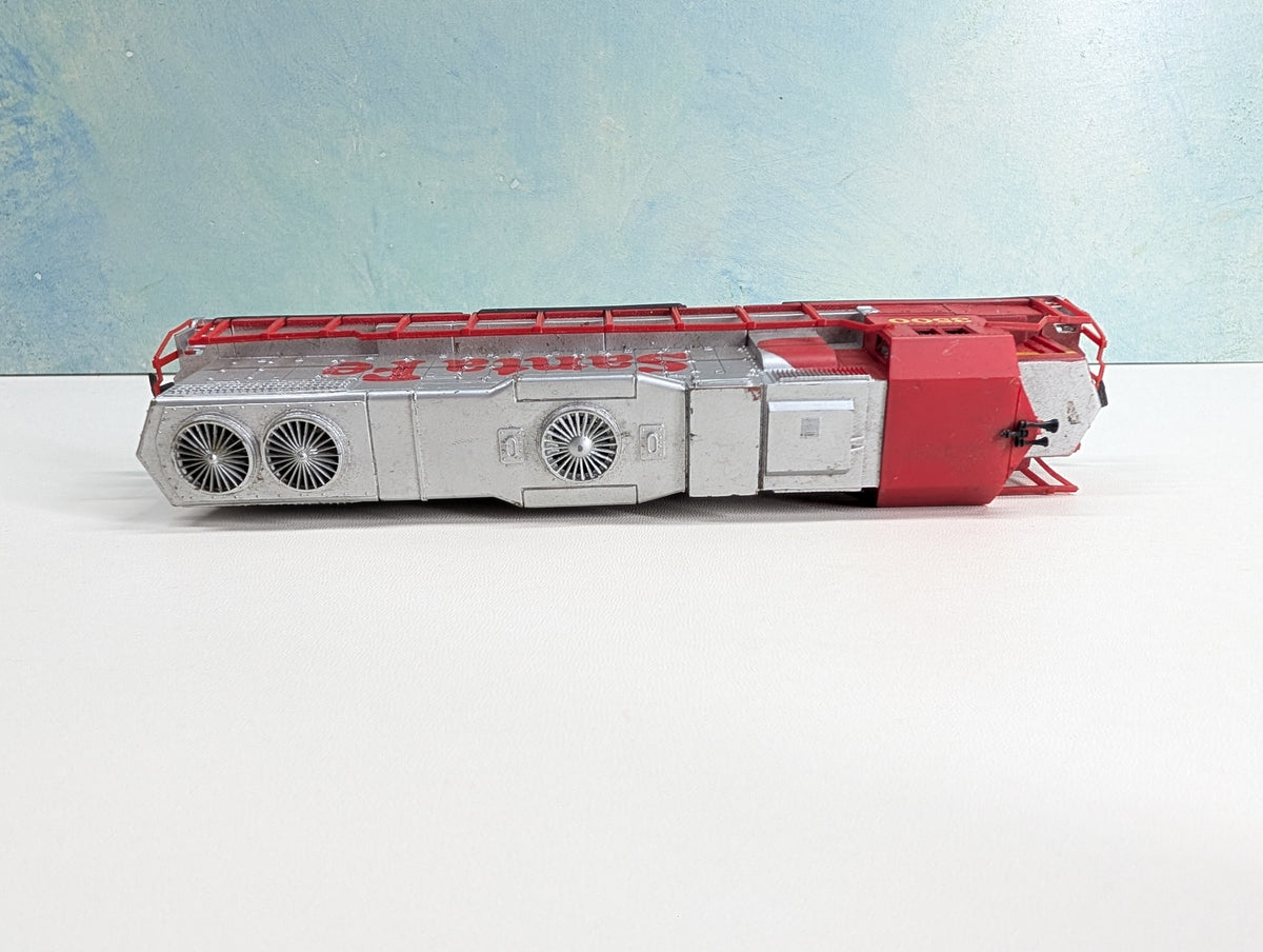 USED Life-Like HO Scale GP-38 Diesel Locomotive Santa Fe #3500 Unpowered