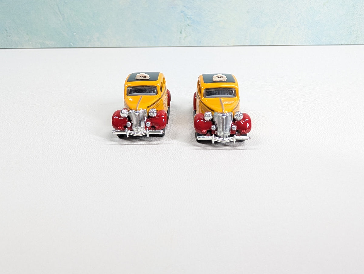USED Classic Metal Works HO Scale '36 Ford ForDor, Yellow Cab (2 pcs)