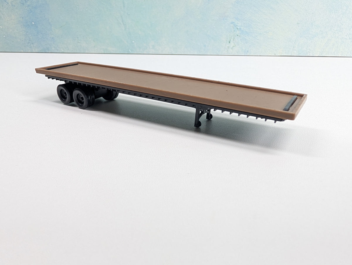 USED AHM HO Scale 41' Flat Trailer, Brown