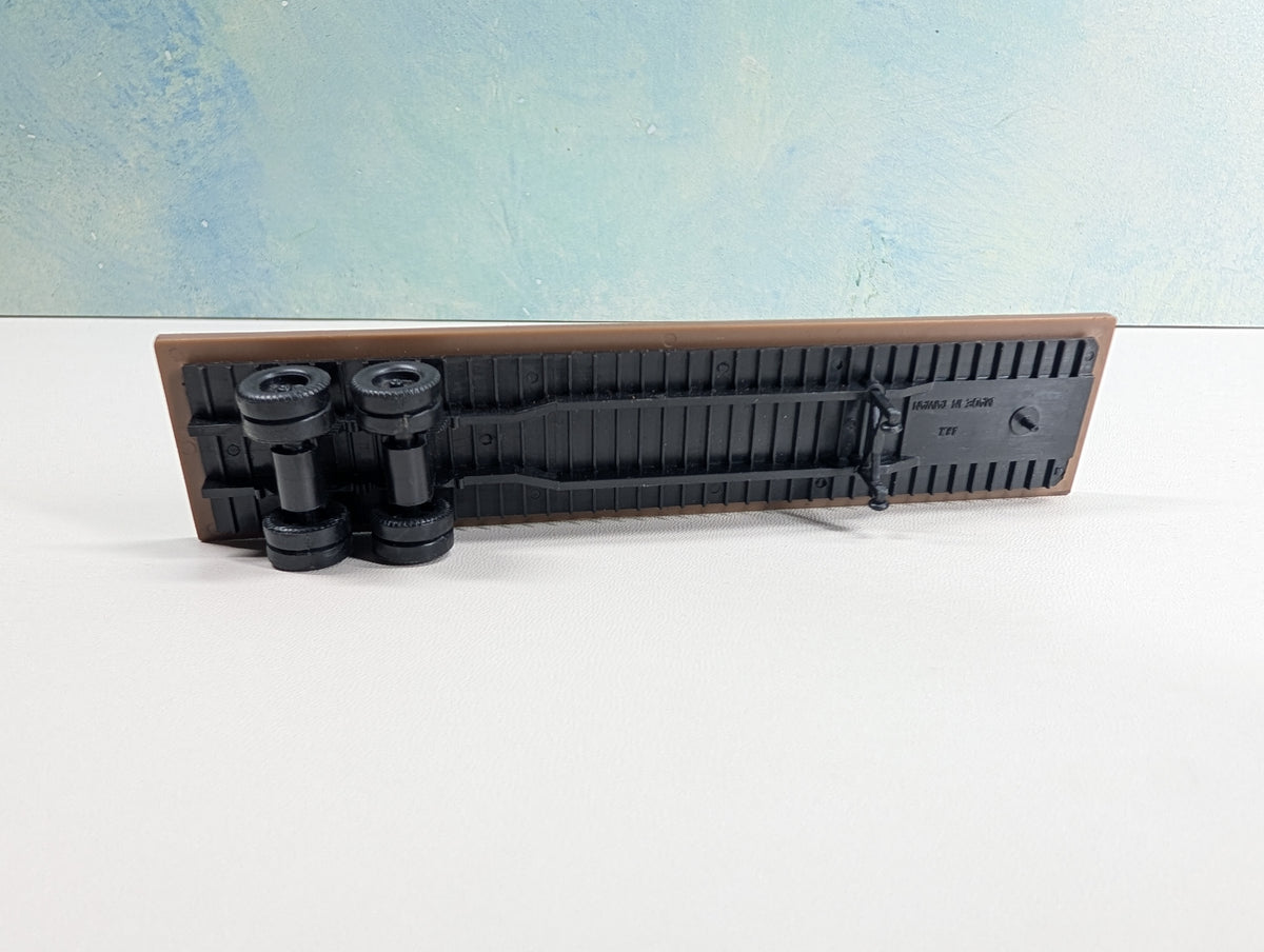 USED AHM HO Scale 41' Flat Trailer, Brown