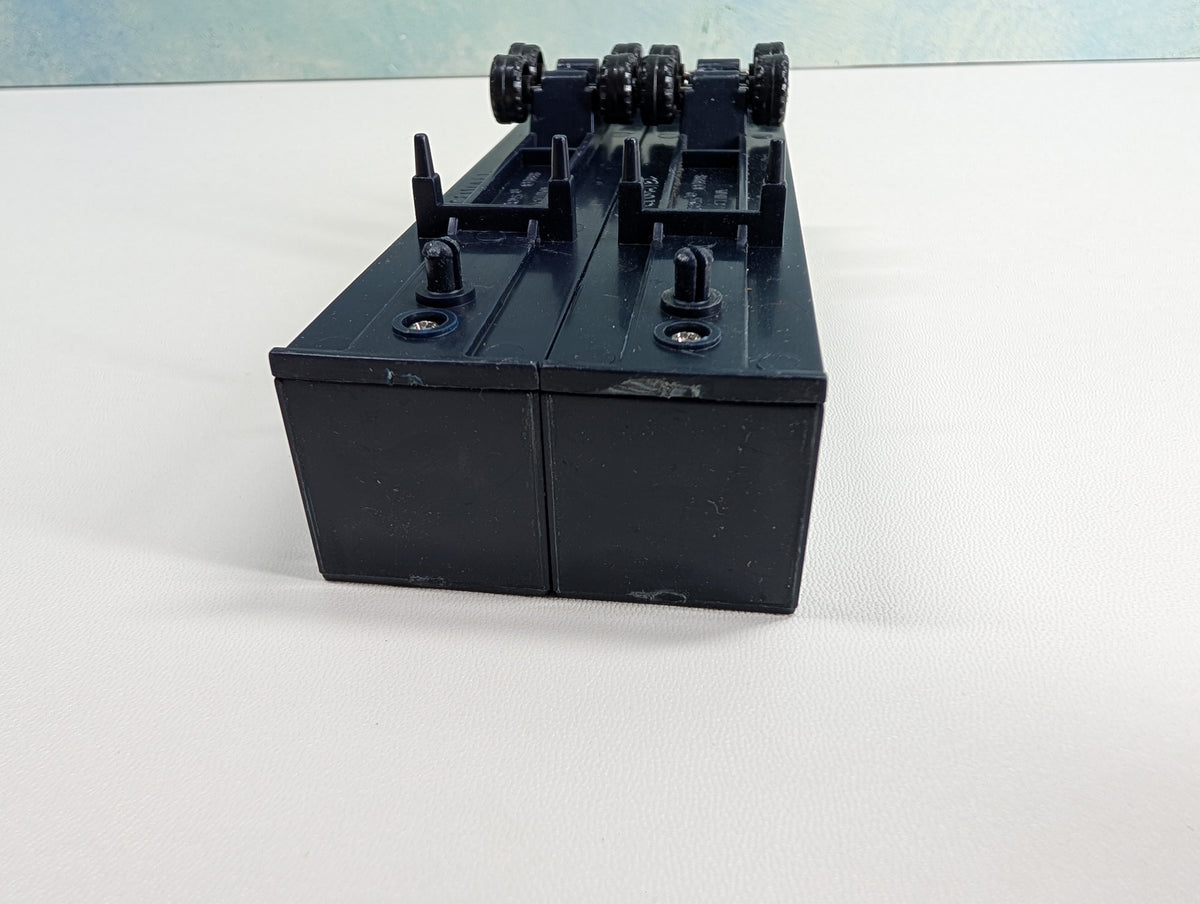 USED HO Scale 38' Trailers Kuhne & Nagel KN (2 pcs)