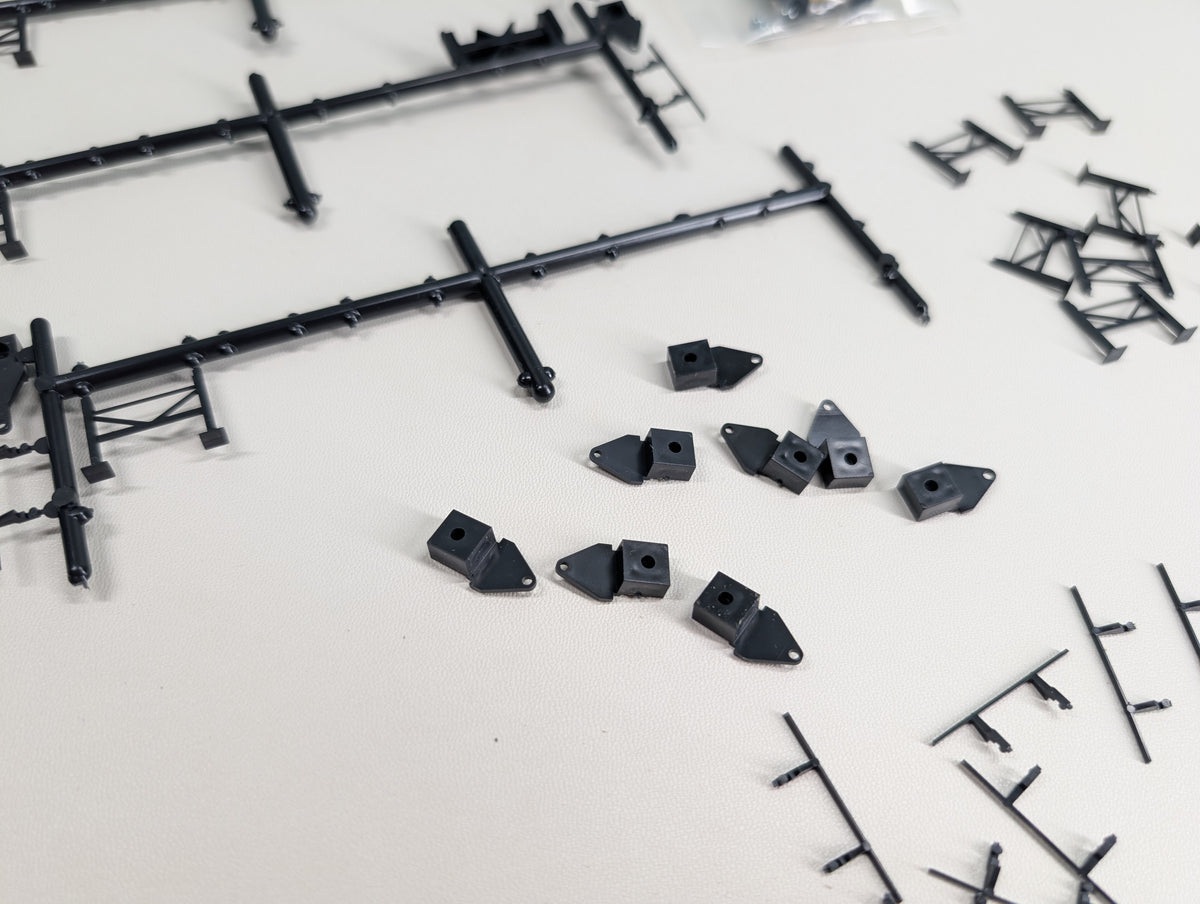 USED Bowser HO Scale Roadrailer Parts and Pieces