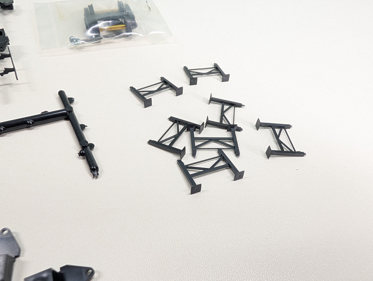 USED Bowser HO Scale Roadrailer Parts and Pieces