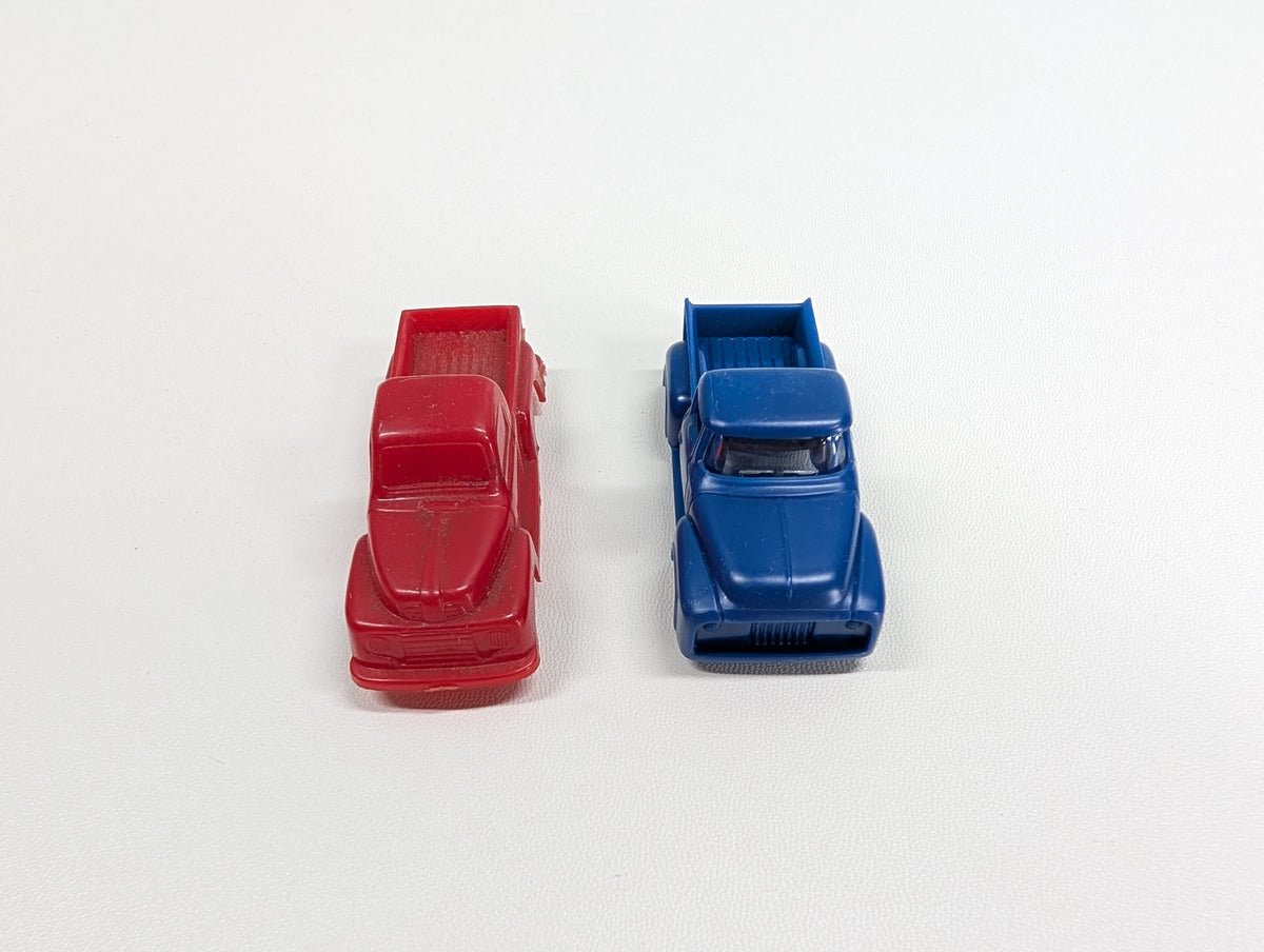 USED HO Scale Pick-Up Trucks (2 pcs)