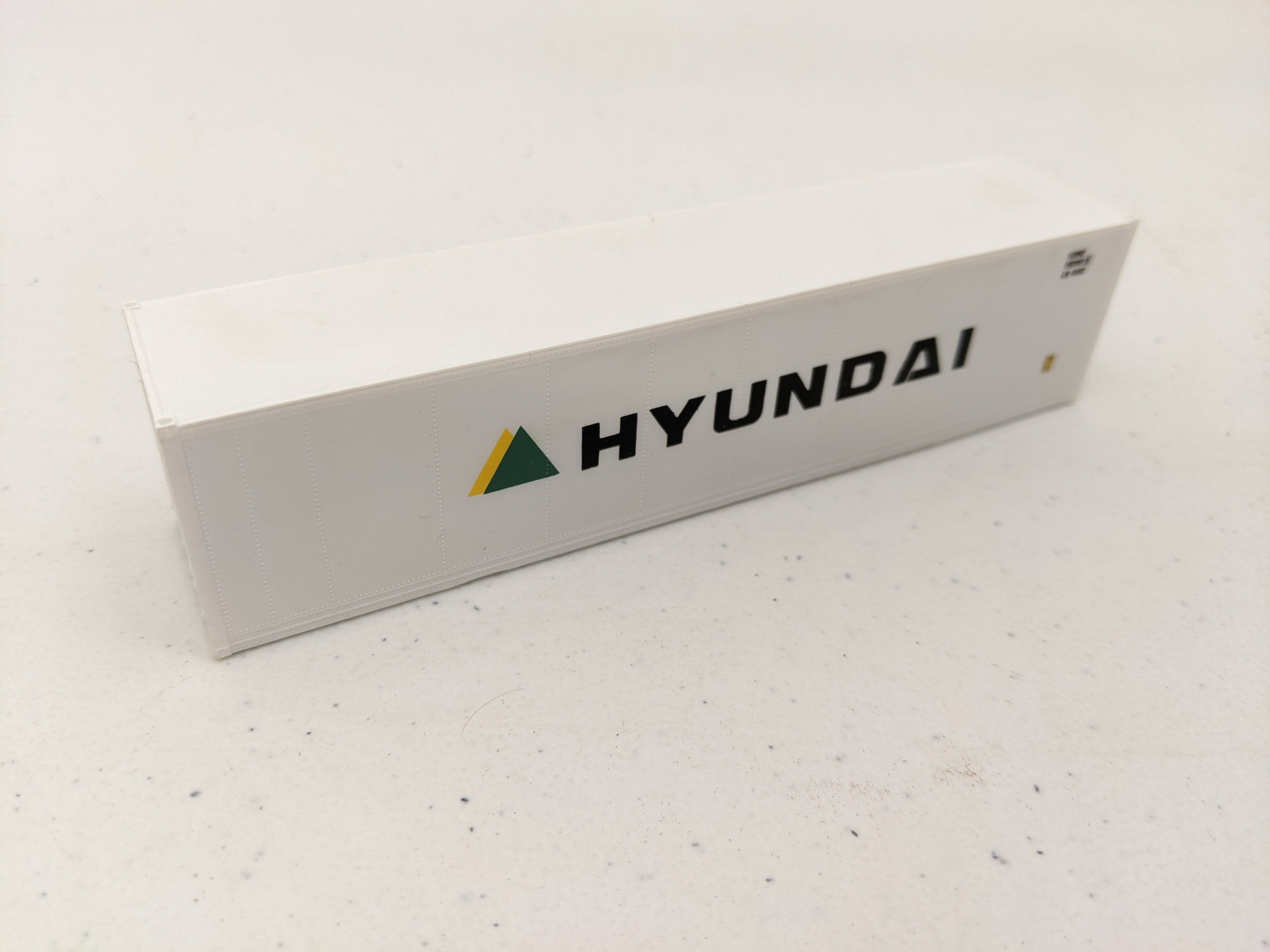 USED Walthers HO Scale, 40' Weighted Refrigerator Container, Hyundai 5920615